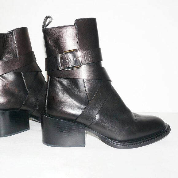 JIL SANDER BLACK LEATHER BUCKLED ANKLE BOOT w/OIL SLICK FINISH - Picture 2 of 9